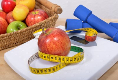 Fruit basket with a measuring tape